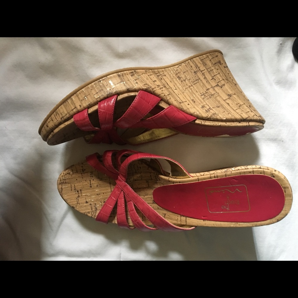 Wedge shoe